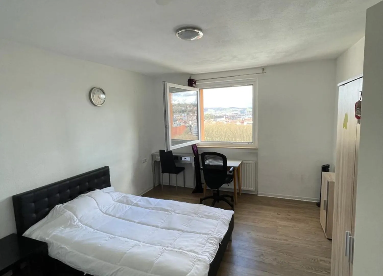 Room In Apartment Next To St Hbf Stuttgart