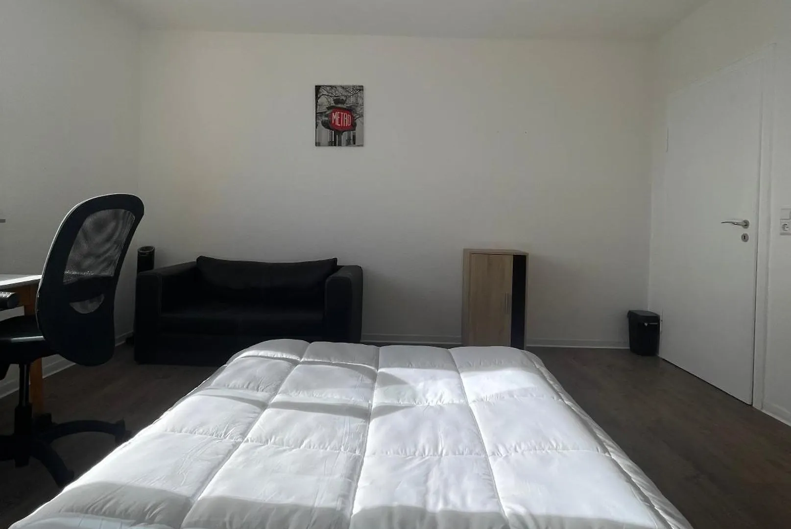 שטוטגרט Room In Apartment Next To St Hbf גרמניה